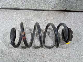 пружина Nissan Qashqai 1 поколение 2009