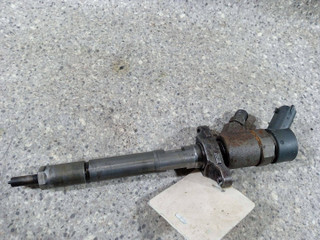 форсунка Ford Focus 2 поколение 2005, 1.6 л., TDCi, G8DA, дизель, МКПП, 0445110188