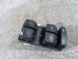 блок управления стеклоподъемниками Audi A6 4F/C6 2005, 4F0959851
