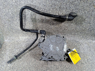 насос вакуумный Audi A4 B8/8K 2010, 03L145100