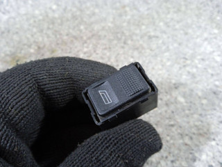 кнопка стеклоподъемника двери задней правой Audi 90 89/B3 1990, 893959855