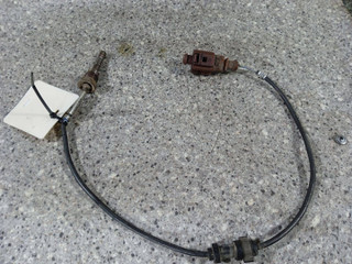 датчик температуры в выпускном коллекторе Volkswagen Passat B6 (2005 - 2010), 2.0 л., TDi, CBA, дизель, МКПП, 03G906088B