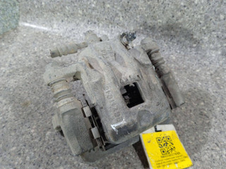 суппорт задний левый Hyundai Santa Fe 1 поколение (SM) (2000 - 2004), 2.0 л., CRDi, дизель, полный привод
