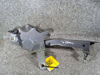 петля капота правая Renault Scenic 3 поколение (2009 - 2012), 654000004R