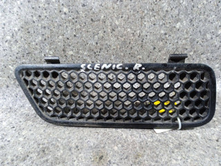 решетка радиатора Renault Scenic 1 поколение [рестайлинг] (1999 - 2003), 7700428467