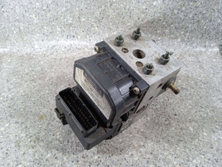 блок ABS Toyota Corolla 9 поколение (E120/E130) (2000 - 2004), 2.0 л., D-4D, дизель, 89541-02030, 0273004571
