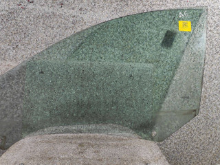 стекло двери передней левой Audi A6 4B/C5 (1997 - 2001)