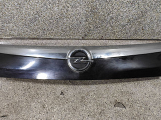накладка подсветки номера Opel Insignia 1 поколение (A) (2008 - 2014), универсал