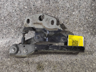 петля капота левая Volkswagen Passat B6 2008, 3C0823301D