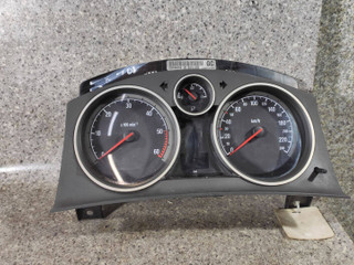 щиток приборов (приборная панель) Opel Astra H (2004 - 2007), CDTi, дизель, 13184319