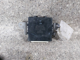 блок управления центральным замком Toyota Prius 2 поколение (2003 - 2011), 8999047023, 2325000320
