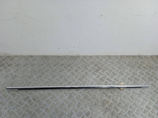 молдинг двери передней правой Volkswagen Passat B6 (2005 - 2010), 3C4837476727