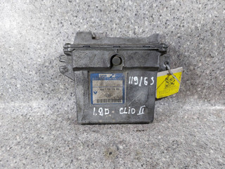 блок управления двигателем Renault Clio 2 поколение (1998 - 2002), 1.9 л., D, F8Q 630, дизель, 7700104956, 7700111205