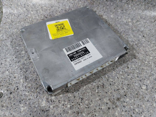 блок управления двигателем Toyota Prius 2 поколение (2003 - 2011), 1.5 л., i, X1N-W90, гибрид, АКПП, 89661-47120, 275100-5471