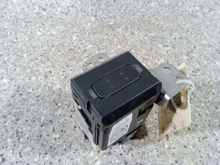 замок зажигания Toyota Prius 2 поколение (2003 - 2011), 1.5 л., i, X1N-W90, гибрид, АКПП, 626399-000