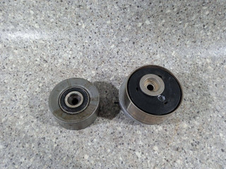 Ролик обводной Chevrolet Cruze 1 поколение (2009 - 2012), 1.6 л., i, F16D4, бензин, 55574864