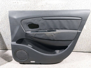 обшивка двери передняя правая Renault Scenic 3 поколение 2011