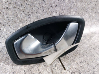 ручка внутренняя передняя левая Renault Scenic 3 поколение 2011