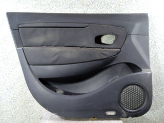 обшивка двери передняя левая Renault Scenic 3 поколение 2011