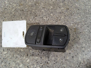 блок управления стеклоподъемниками Opel Corsa D 2007, 13258521