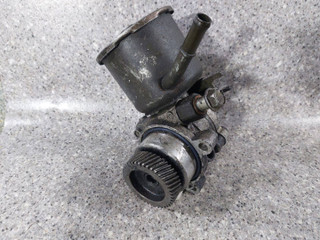 насос гидроусилителя руля Mazda 626 GF (1997 - 1999), 2.0 л., дизель, BJ3A3265XC, 98237167
