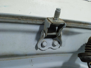 петля крышки багажника Hyundai i10 1 поколение (2007 - 2009)