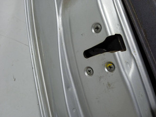 замок двери передней левой Nissan Almera Tino V10 [рестайлинг] (2003 - 2006)