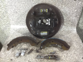 защитный кожух тормозного механизма Nissan Micra 3 поколение (K12) (2002 - 2007), 8200123912