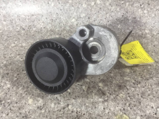 Натяжитель ремня агрегатов Renault Scenic 2 поколение (2003 - 2006), 1.6 л., i, K4M 782, бензин