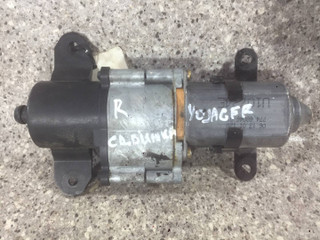 электропривод сдвижной двери правой Chrysler Voyager 4 поколение (2001 - 2004), 7748604601, 04717974AE