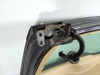 петля крышки багажника Volkswagen Touareg 1 поколение (2002 - 2007)