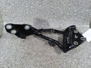 петля капота правая Volkswagen Touareg 1 поколение (2002 - 2007), 7L6823302