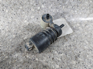 насос (моторчик) омывателя стекла Opel Astra G (1998 - 2009), 90535762
