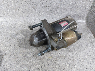 стартер Suzuki Liana 1 поколение (2001 - 2004), 1.6 л., M16A, бензин, МКПП, полный привод, 228000-8930