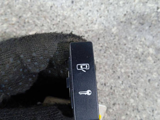 кнопка центрального замка Volkswagen Touareg 1 поколение (2002 - 2007), 7L69621253