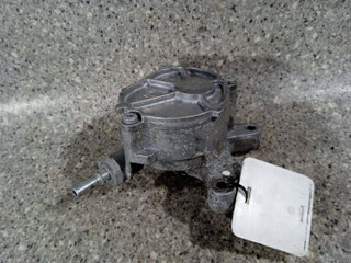 насос вакуумный Ford Focus 2 поколение 2008