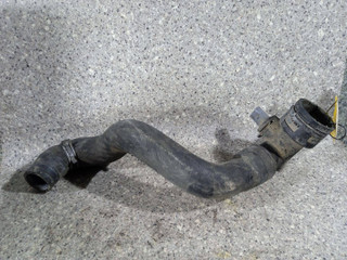 патрубок радиатора Volkswagen Touareg 1 поколение (2002 - 2007), 2.5 л., TDi, BAC, дизель, МКПП, полный привод, 7L6122291