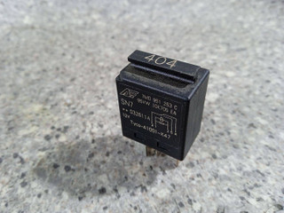 реле (прочие) Volkswagen Touareg 1 поколение (2002 - 2007), 2.5 л., TDi, BAC, дизель, МКПП, полный привод, 95VW10K705EA, 7M0951253C