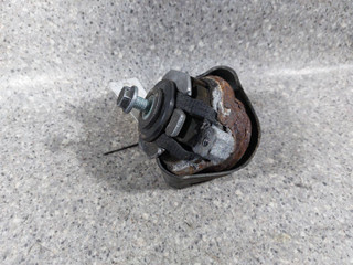 подушка крепления КПП Audi A6 4B/C5 [рестайлинг] (2001 - 2004), 2.5 л., TDi, AYM, дизель, АКПП, передний привод