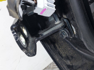петля двери Opel Insignia 1 поколение (A) (2008 - 2014), хетчбэк 5 дв.