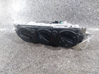 блок управления печки / климат-контроля Ford Focus 2 поколение (2004 - 2008), 3M5T-19980-AD