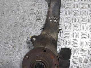 ступица передняя правая Audi A8 D2/4D (1994 - 1999), 4.2 л., i, бензин, 4D0487258G