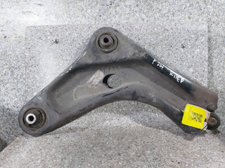 рычаг передний правый Peugeot 207 1 поколение (2006 - 2009)