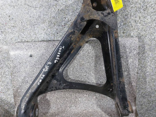 рычаг задний нижний Volkswagen Touareg 1 поколение (2002 - 2007), 2.5 л., TDi, дизель, полный привод, 7L0501531A