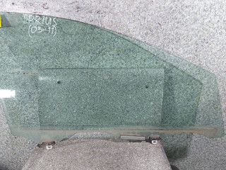 стекло двери передней правой Toyota Prius 2 поколение (2003 - 2011)