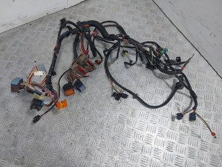 проводка двигателя Renault Megane 2 поколение (2002 - 2006), 1.5 л., DCi, K9K 724, дизель, МКПП, 8200574684