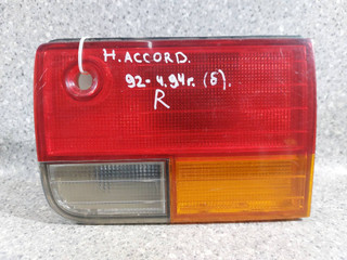 фонарь крышки багажника правый Honda Accord 4 поколение 1992