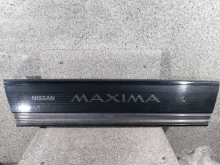 бленда Nissan Maxima J30 (1988 - 1994), седан