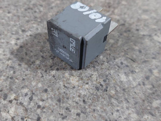 реле (прочие) Opel Insignia 1 поколение (A) (2008 - 2014), 2.0 л., CDTi, A 20 DTH, дизель, МКПП, 13500120