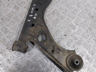 рычаг передний правый Opel Corsa D (2006 - 2010), 1.4 л., i, бензин